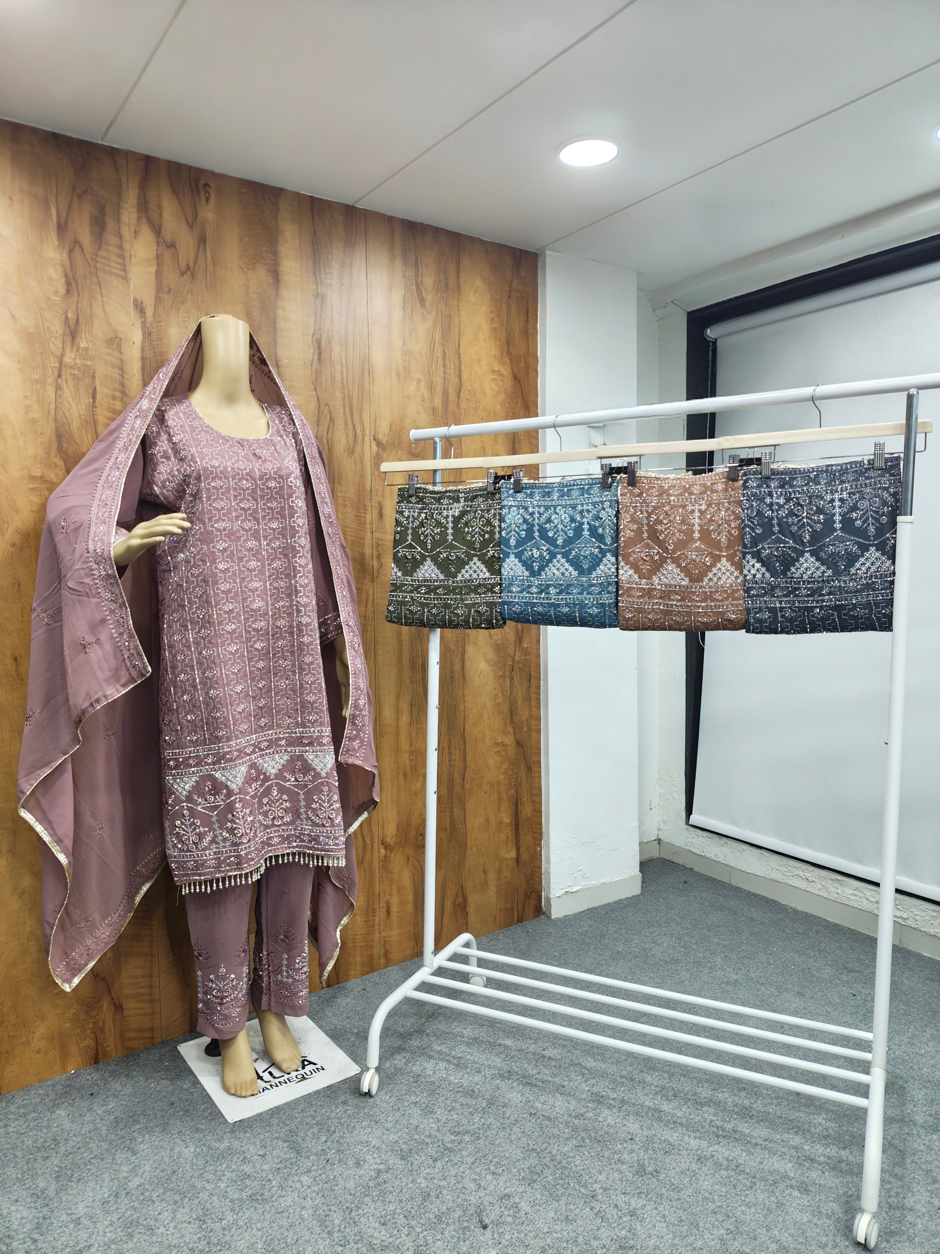 Noors Zimal (Stiched)