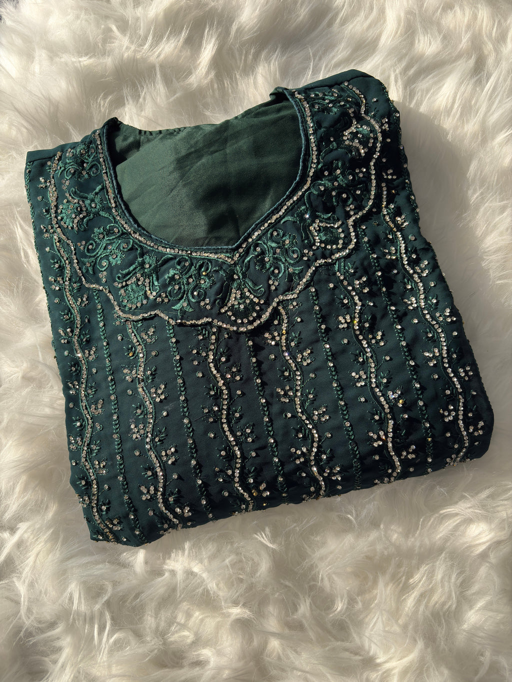 Noors Zeenat (STITCHED)