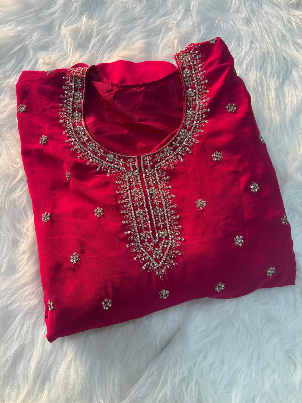 Noors Hoorain (STITCHED)