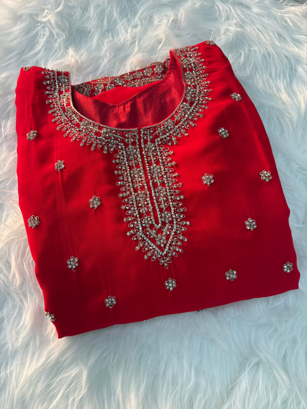 Noors Hoorain (STITCHED)