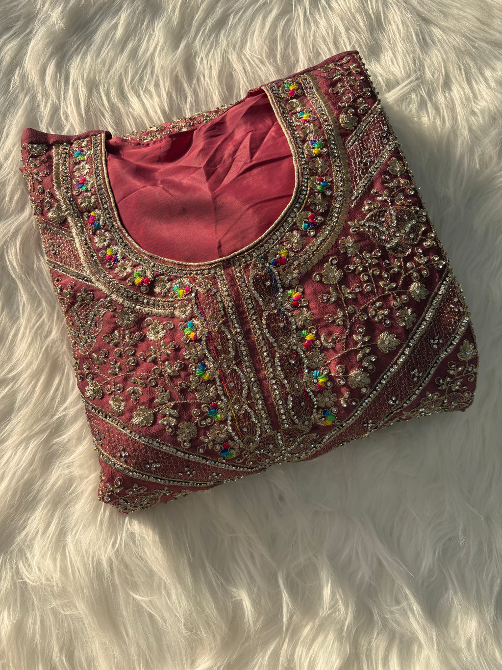 Noors Laila (STITCHED)