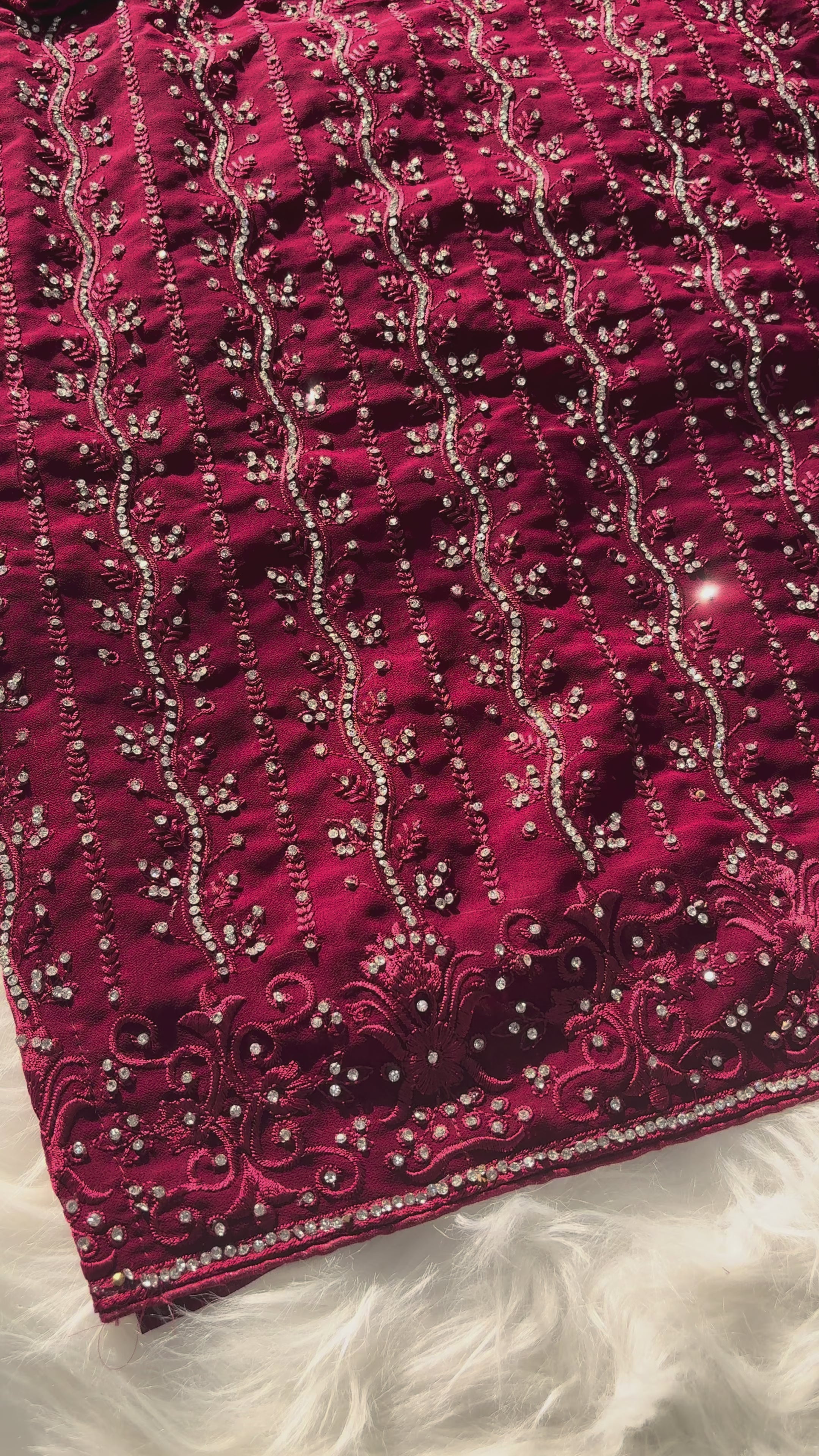 Noors Zeenat (STITCHED)