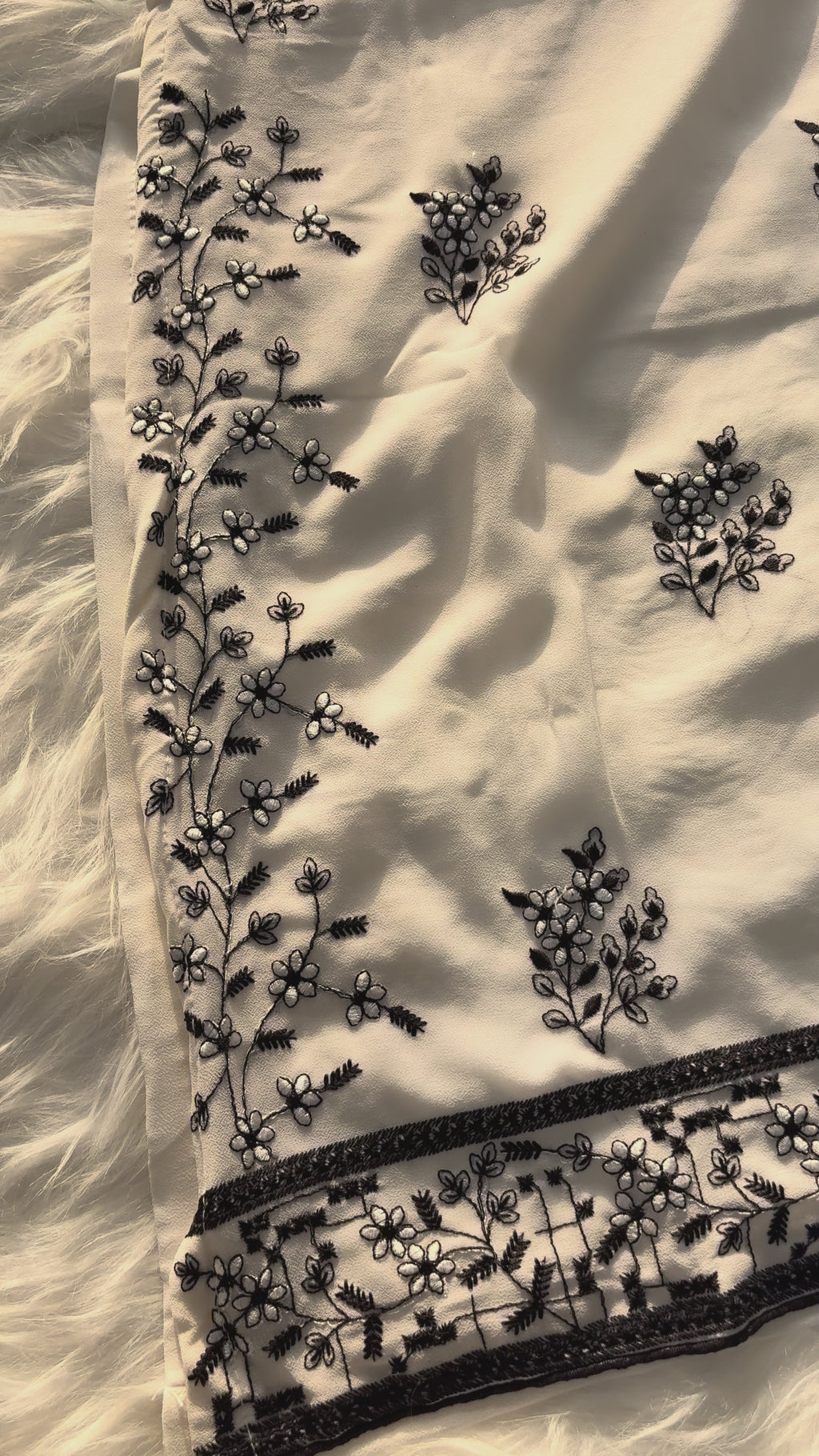 Noors Ameerah (STITCHED)