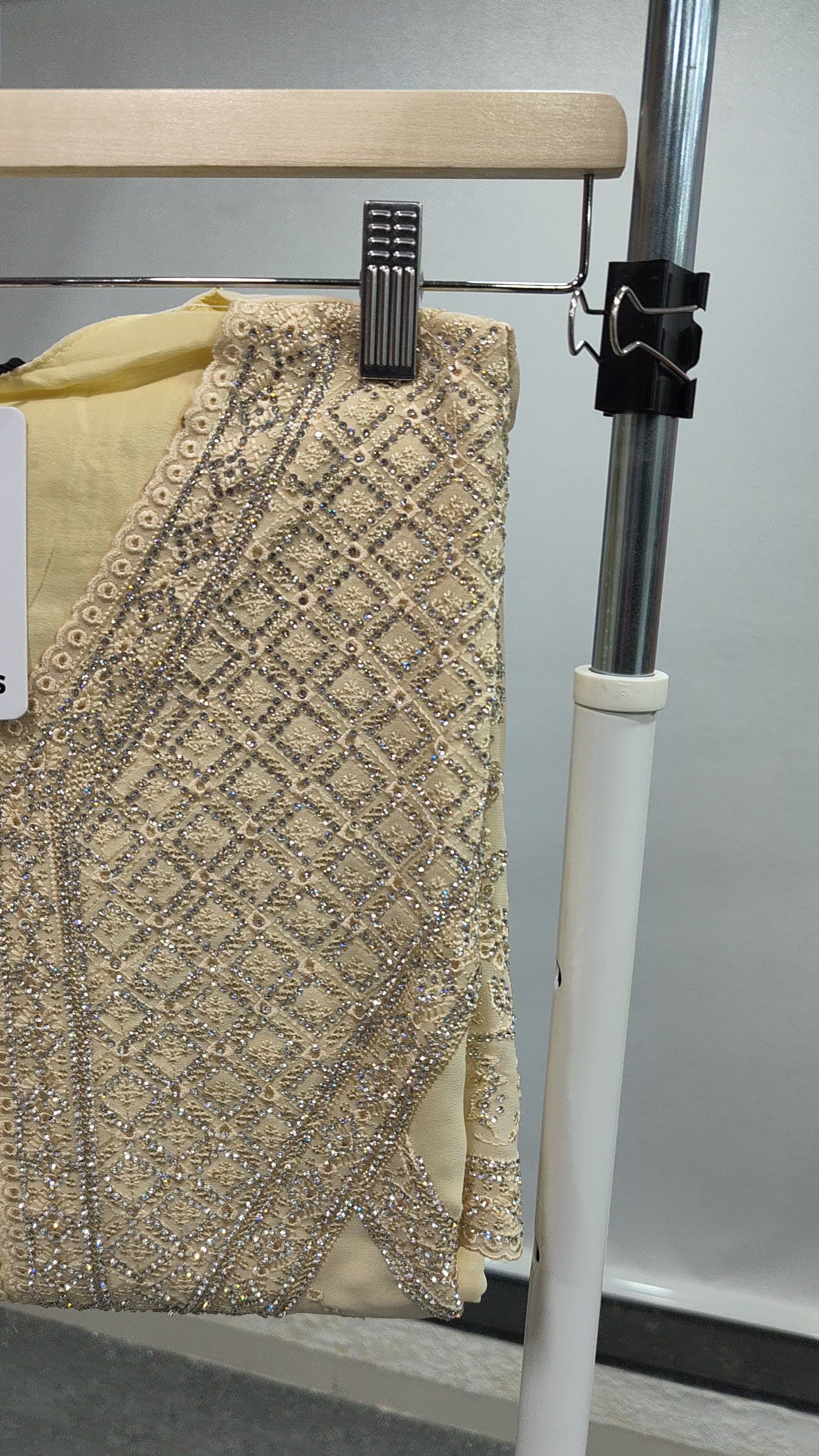 Noors Arwa (Stiched)